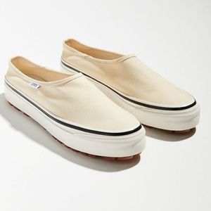 Vans Anaheim Factory Style 17 mule